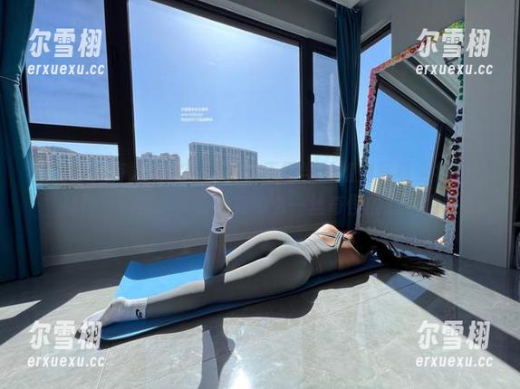 120斤的小王同学 微密圈 - 有人说120斤的小王同学的姐姐写真全集是“福音”,我说,确实有那么一丝奇怪的吸引力。