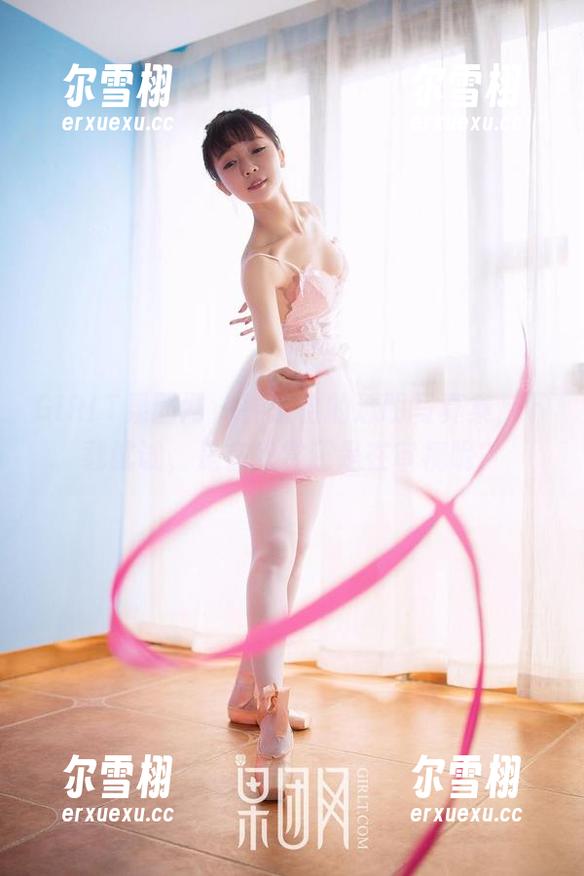 GIRLT果团网-钟紫怡 GIRLT果团网 - 钟紫怡的透明写真集,下载试试,是在欣赏还是在审视呢?