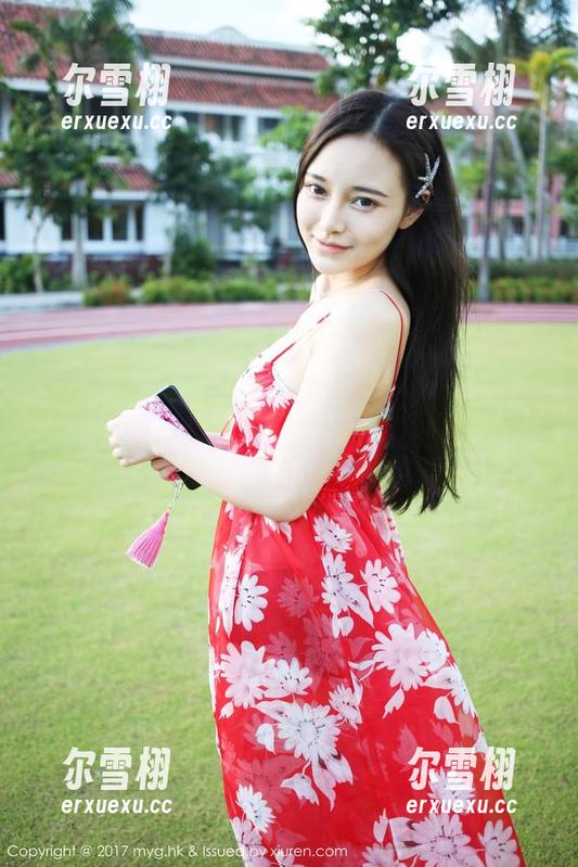 MyGirl美媛馆 - Cris_卓娅祺与鹅共舞——旅拍精选，鹅是不是有点不太情愿？