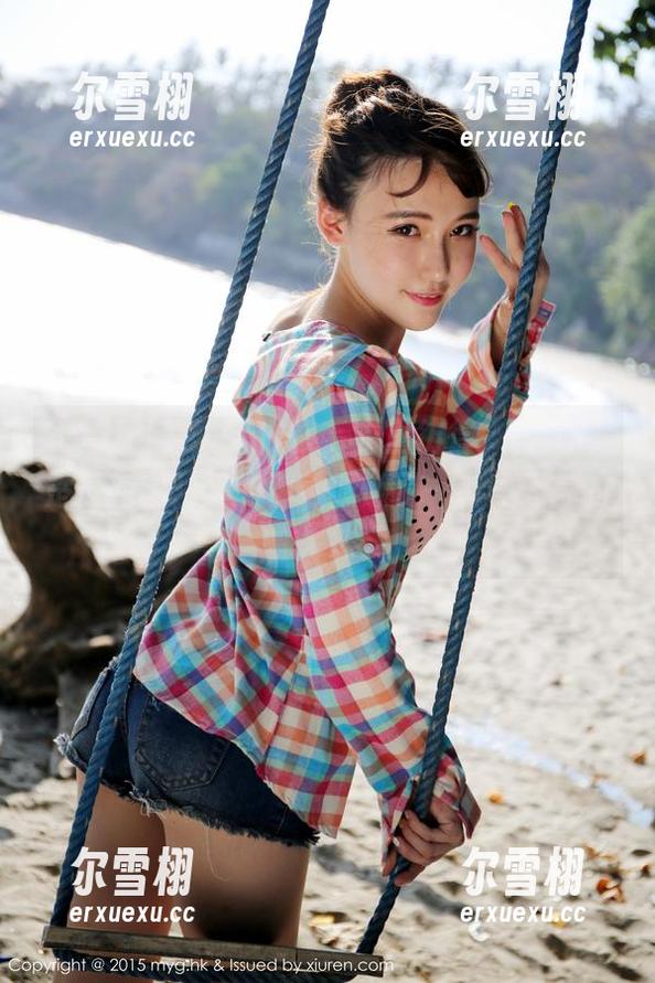 MyGirl美媛馆 - 在毛衣里彷徨，Milk楚楚最新图片里的那种慵懒了…有种无言的果然