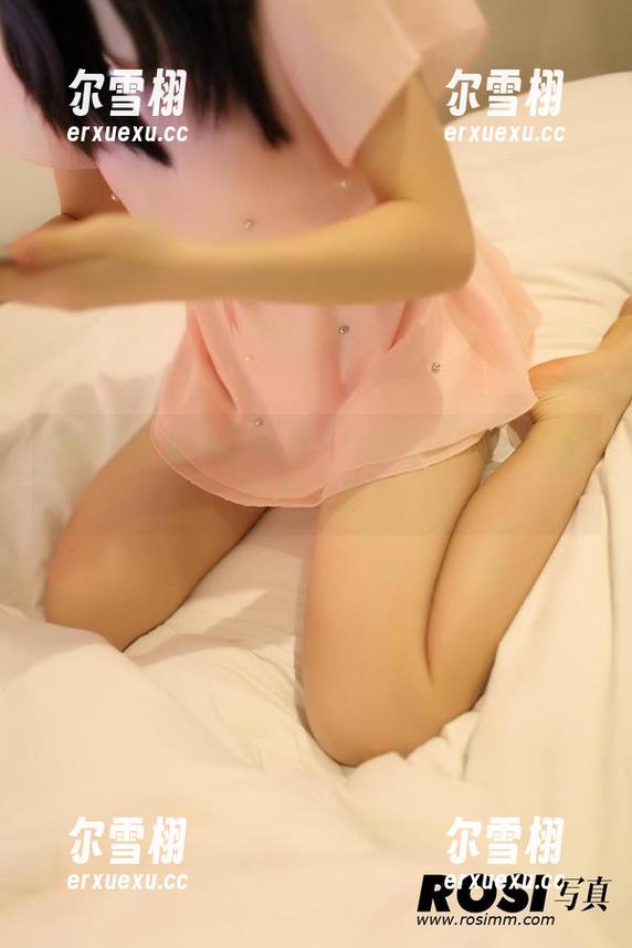 ROSI写真 ROSI的兔女郎写真,让我想到那只隐形的紫色兔子