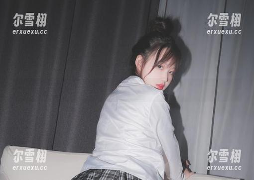 Sia(시아)的纯白全景：穿这个颜色走到哪儿都像走错片场
