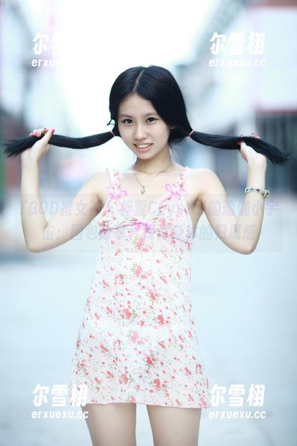 TGOD推女神-梓萱Crystal TGOD推女神 - 梓萱Crystal的瑜伽小宇宙:图包分享,探讨身体的归属感
