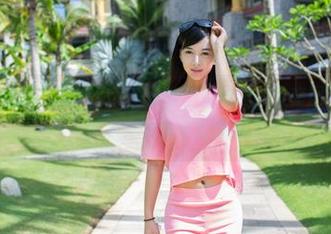TuiGirl推女郎 – 就算你不穿泳衣，赵惟依的全套图包也让人想跳水，死库水太现眼