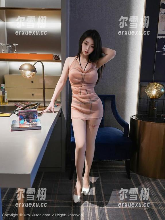 Xiuren秀人网 - 高清写真集：尤妮丝Egg的浴室冒险，水汽朦胧几分暧昧