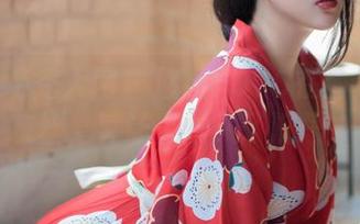 Xiuren秀人网 – 悠悠YOYO在图库里的灰丝，真让人陷入了沉思…
