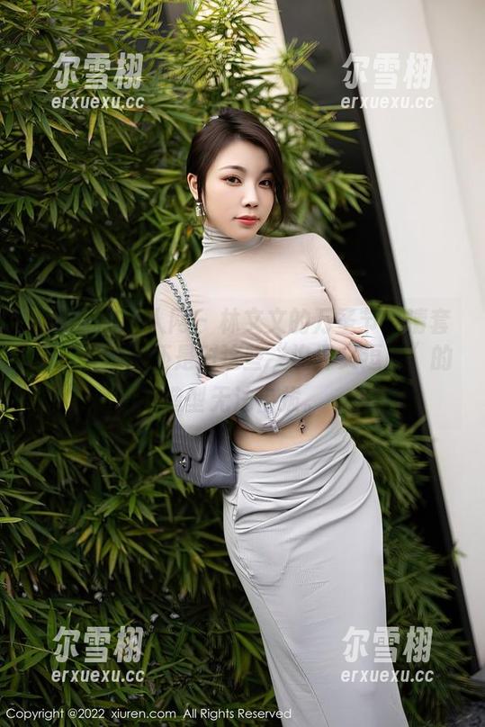 Xiuren秀人网 - 林文文的万圣节高清套图，果然我还是对这些“诡异又逗趣”的造型无法自拔。