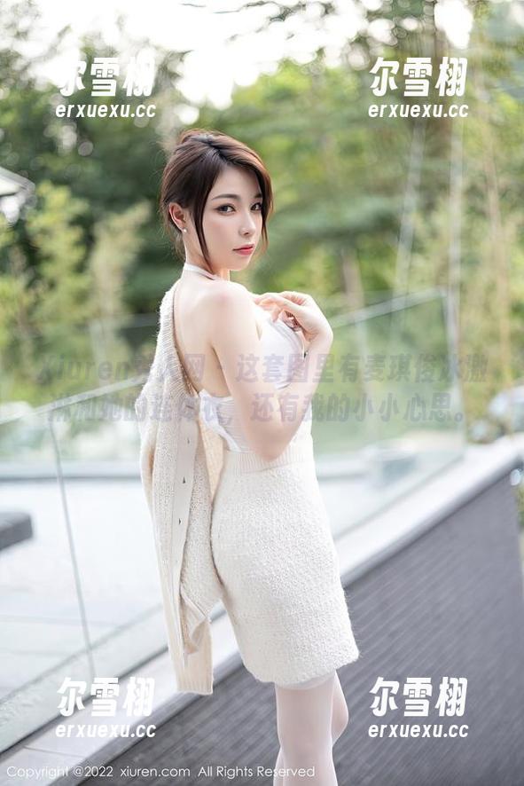 Xiuren秀人网-麦琪绫冰激淋 Xiuren秀人网 - 这套图里有麦琪绫冰激淋和她的连体衣,还有我的小小心思。