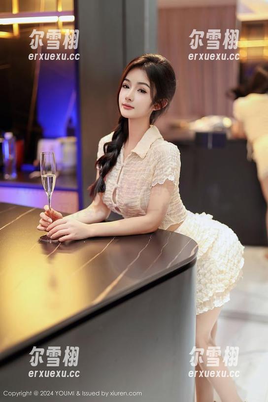 YouMi尤蜜荟 - 从教室到写真，周妍希的万种姿态能引发一场革命！