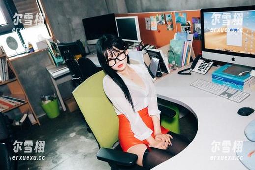 Zia(지아)Loozy雪中女孩的美图？我想说，太冻人了！
