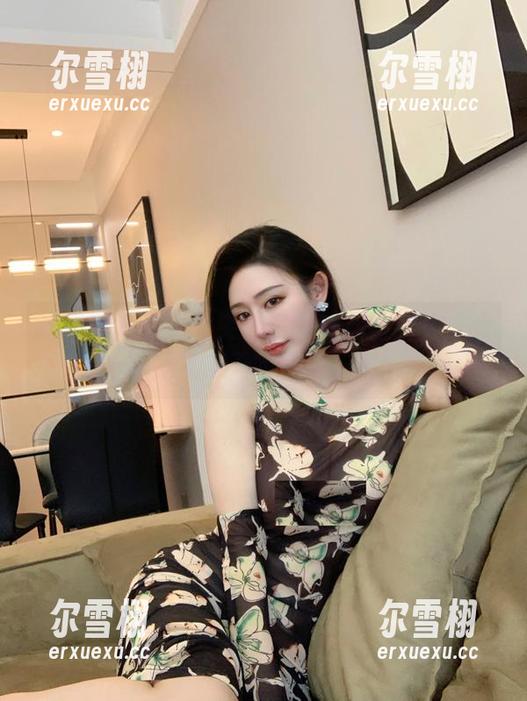 不爱笑的赛琳 微密圈 - 看不爱笑的赛琳穿旗袍图集:大概是我今天的快乐来源!