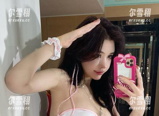 微密圈 - 免费写真在这里：于芷晴，修女烟火气，值得你细细品味。
