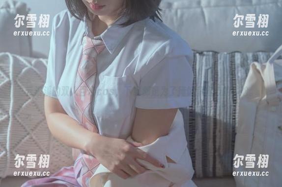 云溪溪 云溪溪的双人百合cos,下载都是为了掩饰我内心的尴尬。