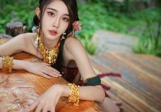 余多多Dudu的御姐踩单车，高清图册让人想摸一摸，骑行啥的，真的好奇。