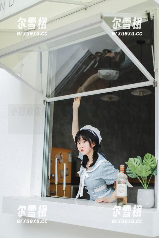 依依超级懒 小厨娘依依超级懒的美食大冒险,精选图包展现厨房乐趣!