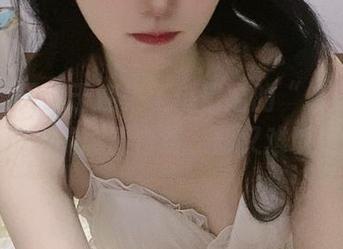等了半天终于迎来了倦倦喵的“修女”更新，垃圾的剧情白费，却又难以拒绝。
