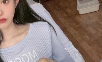 倦倦喵在放学后，穿上体操服，在线感受这份懒洋洋的活力，图片来啦！
