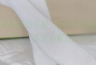 看了兔玩映画的私拍，发现小细腿和白丝是个绝配，感觉心底隐隐作祟。