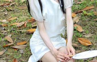 初夏女神 – 依依的邻家女孩美图，别犹豫了，直接下载尝鲜吧！