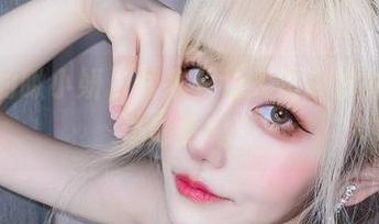 私房里的啾小妍，居家到让人想说姐妹，你家汤好喝吗？