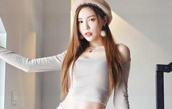 嗲囡囡 – 最新出炉的就是阿朱啊婚纱写真集，每帧都让人想问：“你这么美，是入了哪个仙女朋友圈？”