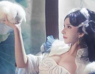 在下萝莉控ii女王的原图，精选—努力往这方向走可真不容易！