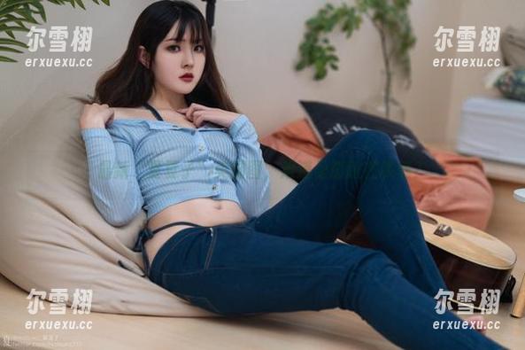 最新“夏夏子”美脚图，难道是脚趾在跳舞？