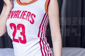 头条女神 – 不妨翻翻陈宇熙的圣诞高清图册，隐约有种财迷的香气。