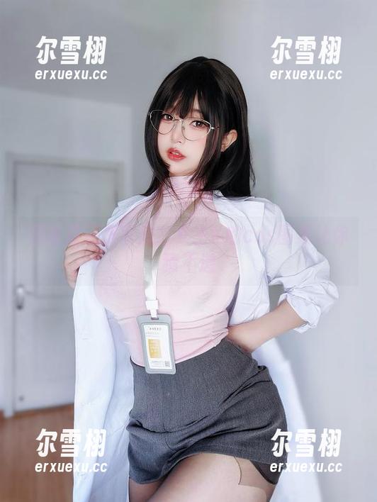 是害羞还是害羞？女主K的cos图集让你猜不透