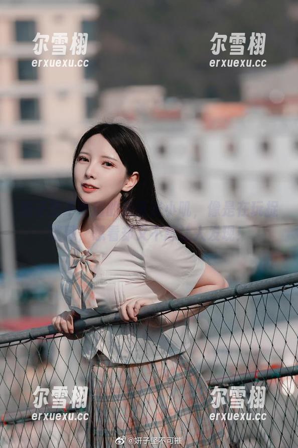妍子坚不可摧 妍子坚不可摧的无圣光小叽,像是在玩捉迷藏,想看却又不想让人发现!