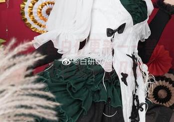 刚刚收到的妖君白研更新——兽耳阿米娅，忍不住想多看几眼。
