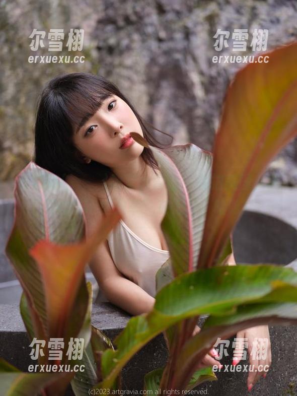 姜仁卿(강인경)教室大冒险：私拍美图，我们的“课堂效率”在上升，哈哈！