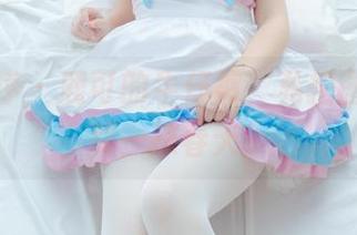 少女秩序 – 鹿可的牛仔裤，私拍图集里的那一抹春天？