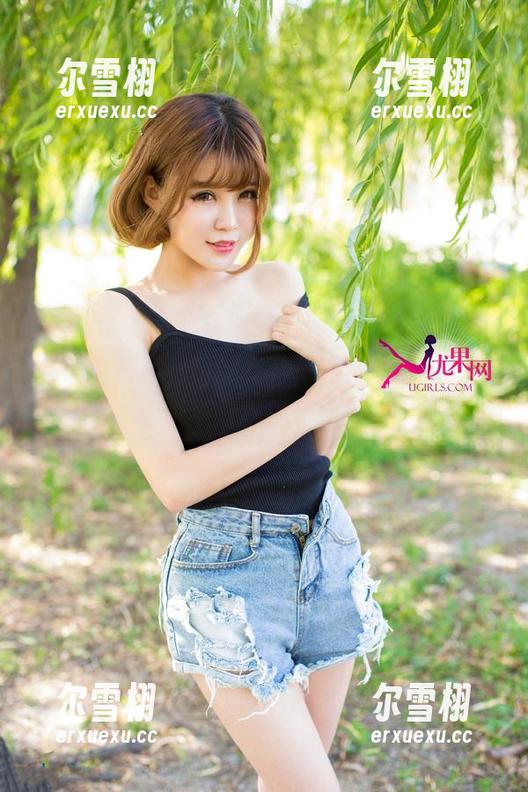尤果网 - 田梓茵的女仆写真，作品里的每一个小细节都想和你分享。