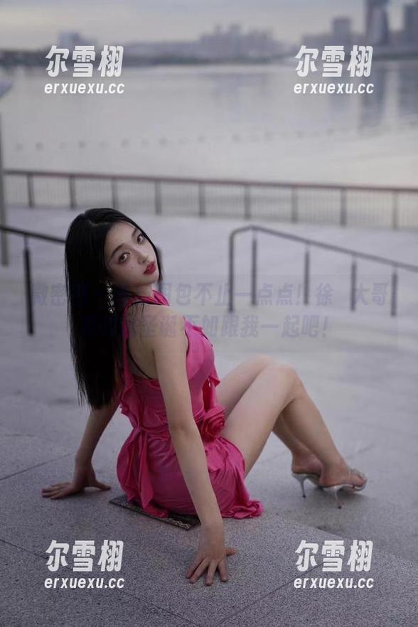 徐珺大哥 微密圈 - 最新图包不止一点点!徐珺大哥和你过圣诞不如跟我一起吧!