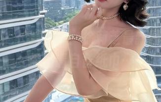微密圈 – 长腿丝诱：徐莉芝最新图册，腿控们请自备纸巾…
