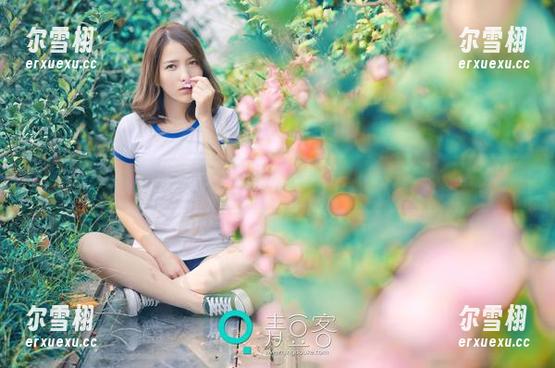 推女神-颜浅浅Cindy 推女神 - 在水里看颜浅浅Cindy,泳池写真集下载得不能太心急!