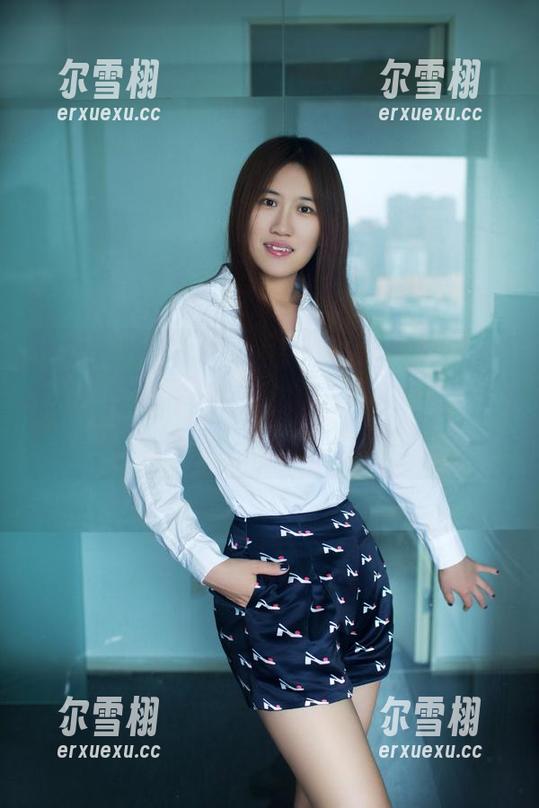 推女郎-模特林夕 推女郎 - 模特林夕的海边,宛如五光十色的拼图,每一幅美图都像是一段轻轻的惊叹,写真又让人琢磨不透。