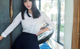 推女郎 – 当田芯娜在校园用私拍跑题了：到底该聚焦学业还是美丽？