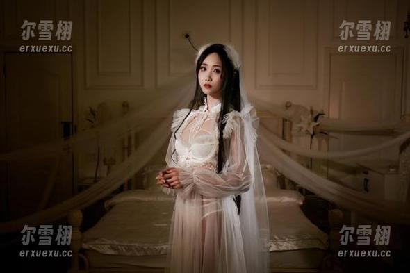 晓美妈 一双高跟鞋的私房照:晓美妈让你认识到“上天”的高度。