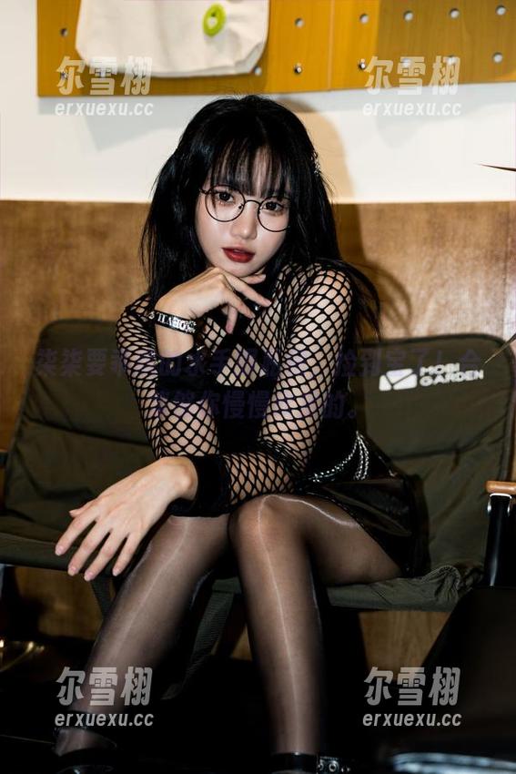 柒柒要乖哦 柒柒要乖哦的水手服私房,捡到宝了!合集够你慢慢欣赏的。