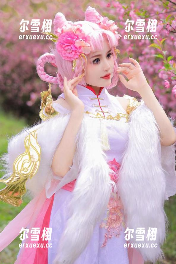 桃暖酱化身嫦娥，为了王者的荣耀，原图你先来！