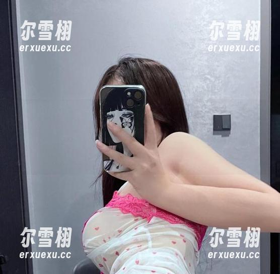 桃沢樱呀 微密圈 - 啊,桃沢樱呀又来了,这次带的“洞洞包臀裙”真让人眼前一亮!快看这组图片更新吧!