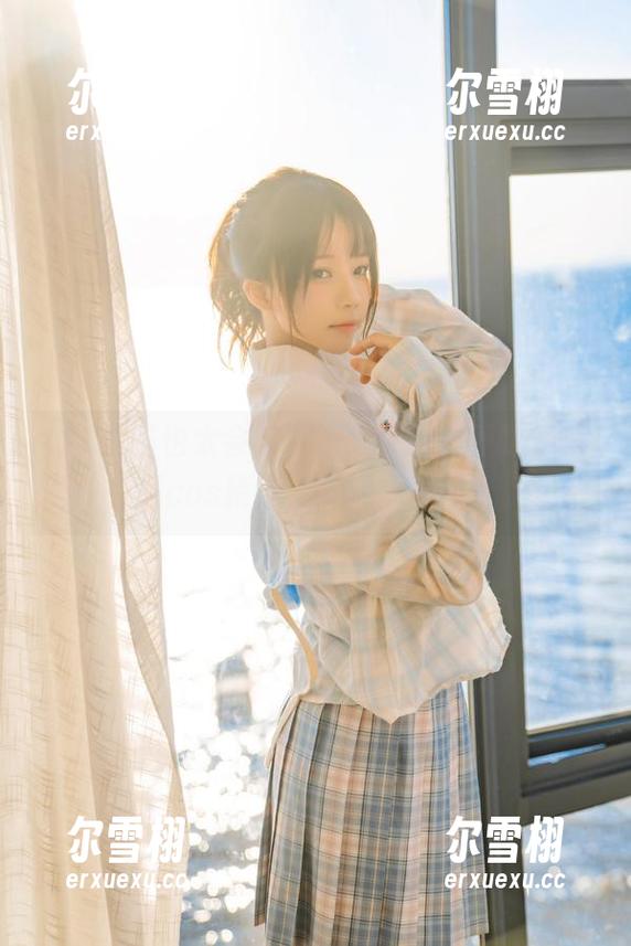 桜桃喵 这桜桃喵也太会穿了吧,舒服又养眼的制服cos精选,真让人受不了