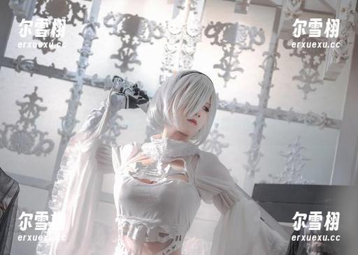 桜满三时 戴上眼镜cos,桜满三时的眼睛比你想象的还要会说话!