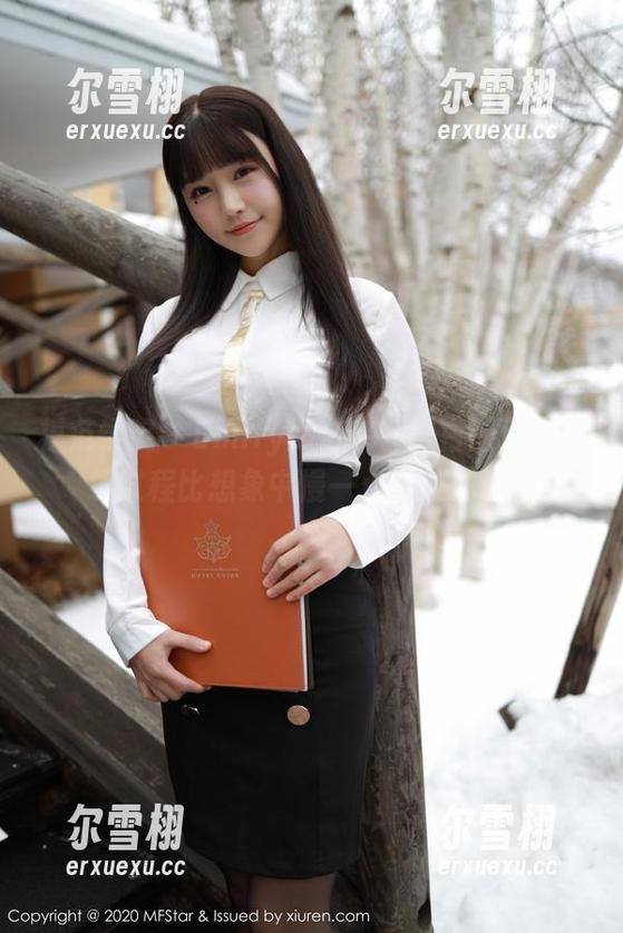 模范学院 - Emily顾奈奈酱黑白图包，下载过程比想象中慢一点，让你心塞