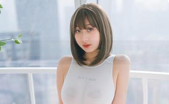 最新写真，浅安安的自摄趣事，啥，居家也能追求“美的极致”？