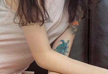 爱尤物 – 赞叹不已！Jeninfer秘书系列资源让我对工作有了新的想象！