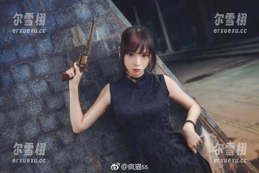 疯猫ss和她的白衬衫：合集式观看，怎样都能扯到点有趣的。