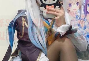 观看白栎Shirly校服装扮，作品里的青涩让我想起自己的艰难岁月！